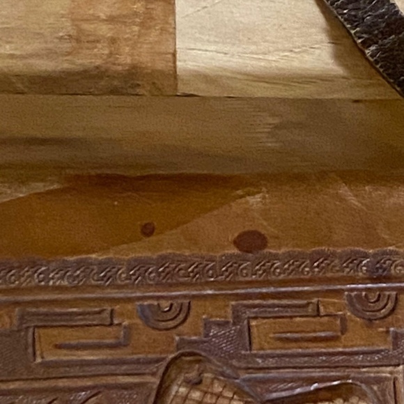 Vintage Hand Tooled Carved Siesta Mexico Leather Handbag w/Small Wallet - Picture 4 of 16